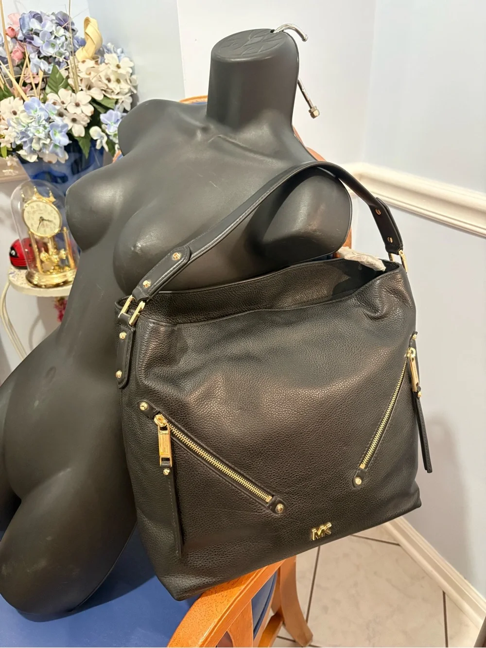 Michael Kors Black Pebbled Leather Evie large hobo bag with Gold Hardware